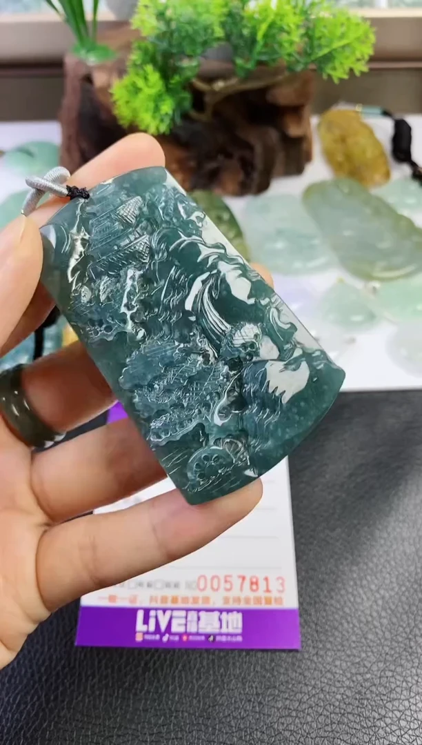 【闪购商品】翡翠颈饰未镶嵌