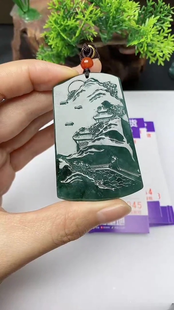 【闪购商品】翡翠颈饰未镶嵌