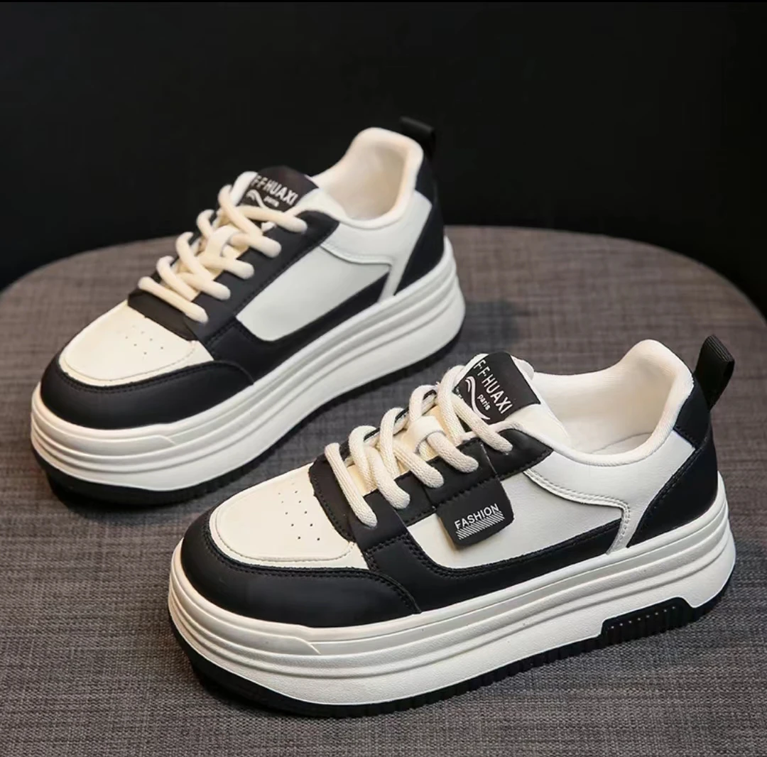 厚底小白鞋女鞋超火2024春秋爆款轻便软底时尚休闲鞋透气运动板鞋