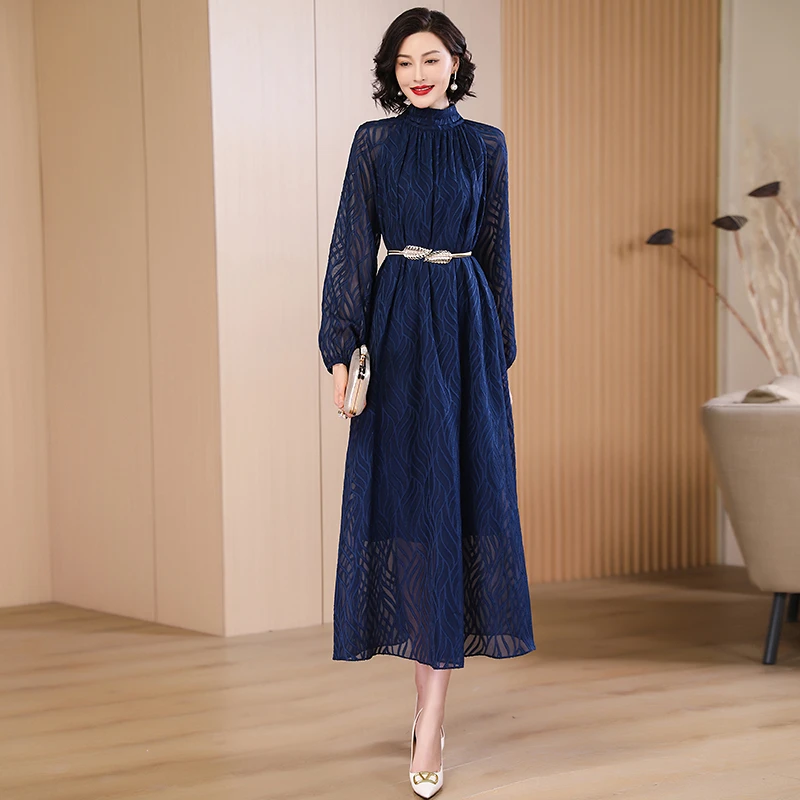 藏蓝色连衣裙女初秋2025新款时尚高级感气质减龄显瘦中长大摆裙子