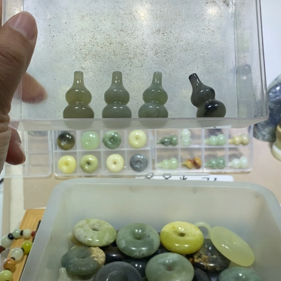 【闪购商品】蛇纹石玉珠宝奇石未镶嵌63