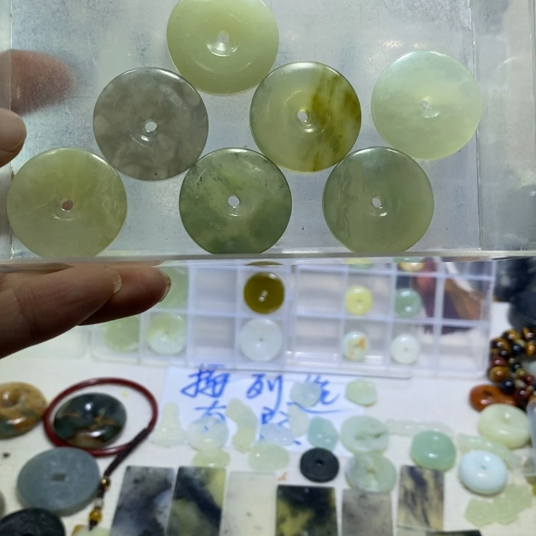 【闪购商品】蛇纹石玉珠宝奇石未镶嵌210