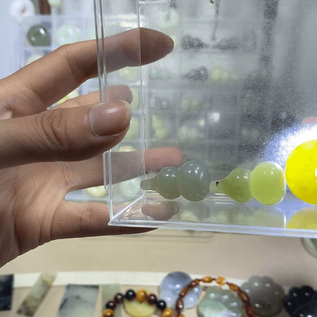 【闪购商品】蛇纹石玉其他未镶嵌发****人416