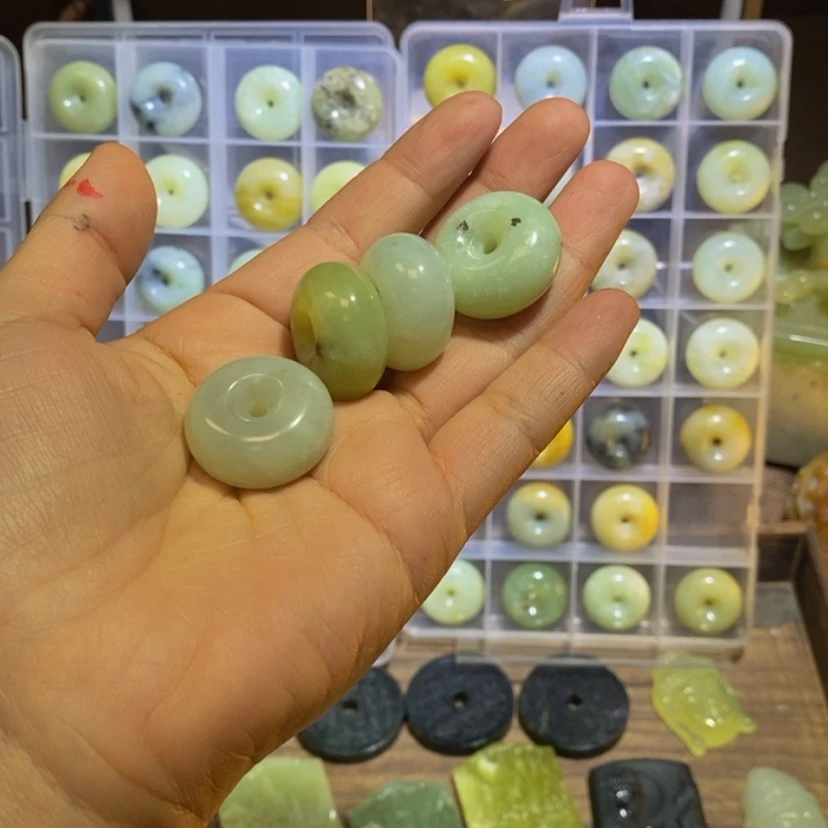 【闪购商品】蛇纹石玉其他未镶嵌84