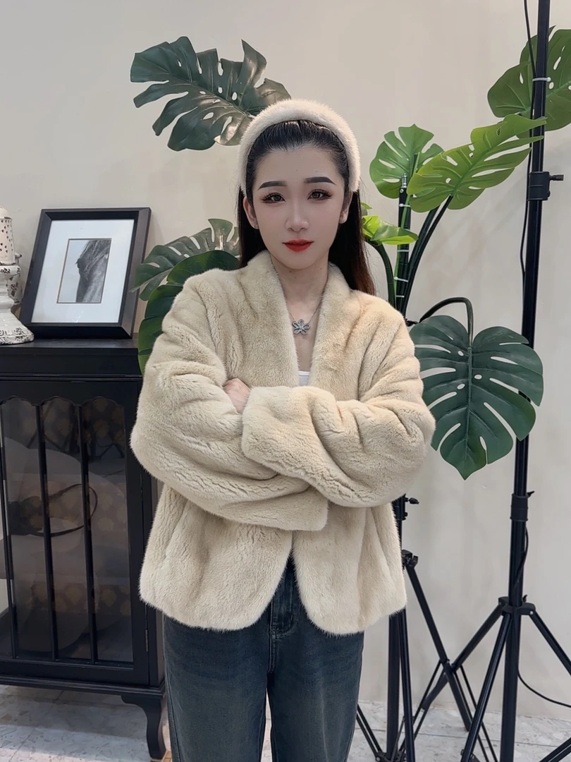 V领水貂大衣外套进口水貂天鹅绒紫金短二级整貂女