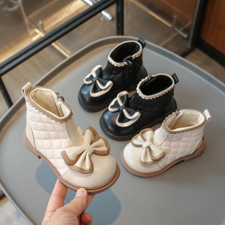 2024秋冬新款皮靴蝴蝶结软底软面熟悉防踢防撞时尚阳气女童小皮鞋