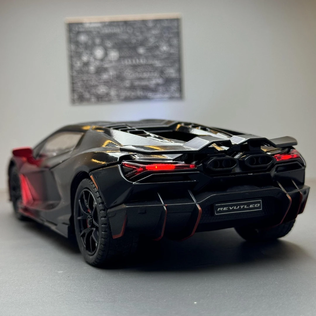 1:24兰博Revuelto跑车带声光回力玩具车音效模型合金摆件