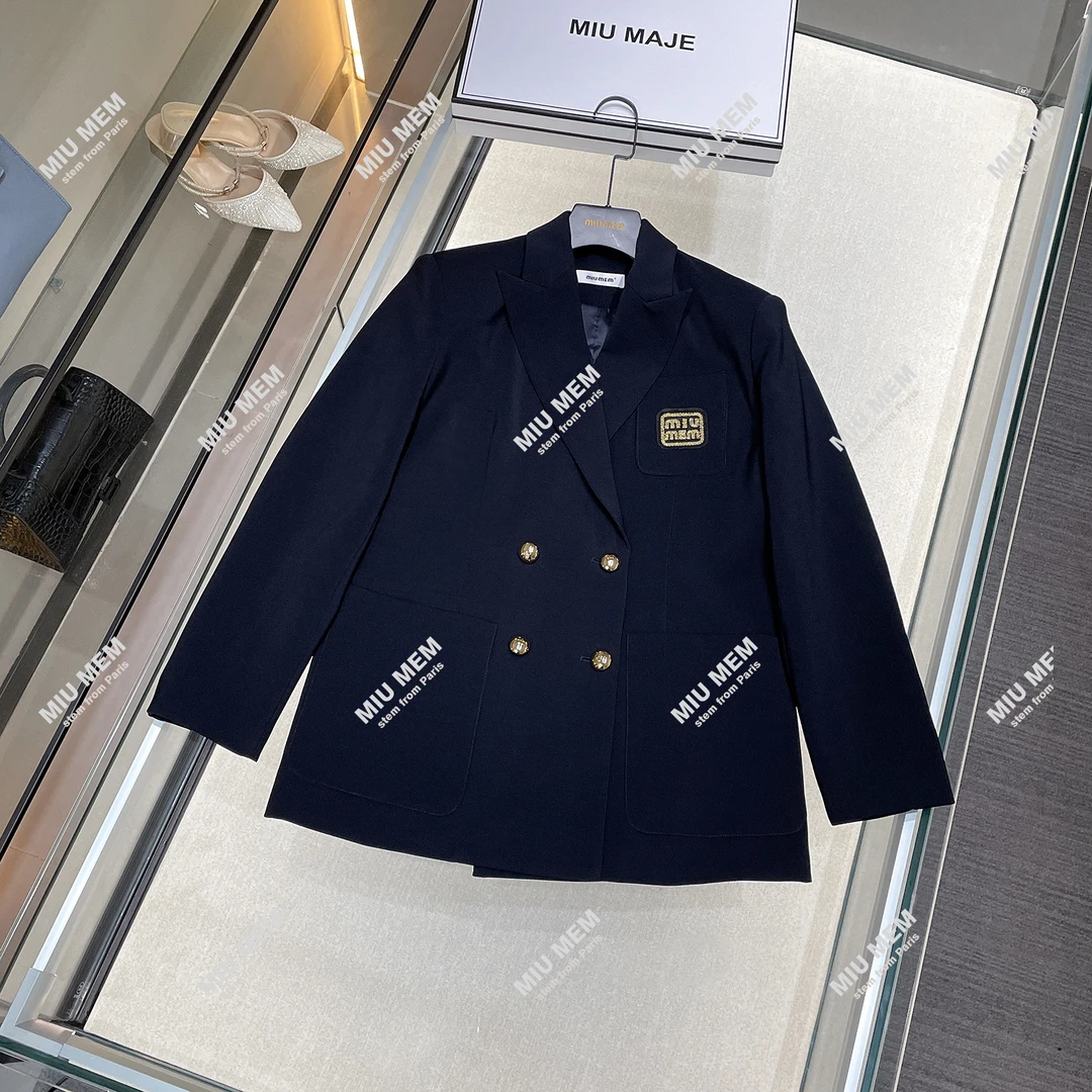 MIUMEM现货新胸前字母刺绣双口袋简约大气长款西装外套女 DY4560