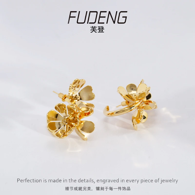 铜合金耳饰 原创设计款时尚简约气质轻奢百搭轻奢耳环耳钉女6037