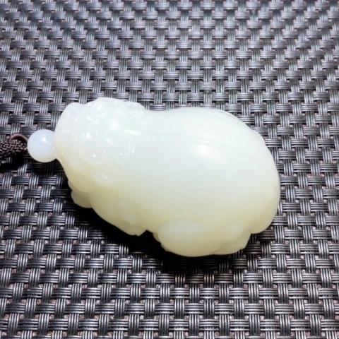 和田玉把件未镶嵌貔貅