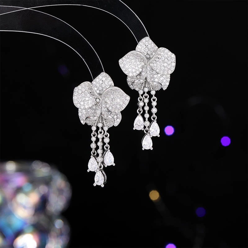 铜合金合成锆石耳饰 2024新款轻奢气质流苏耳环奢华玫瑰花朵耳饰