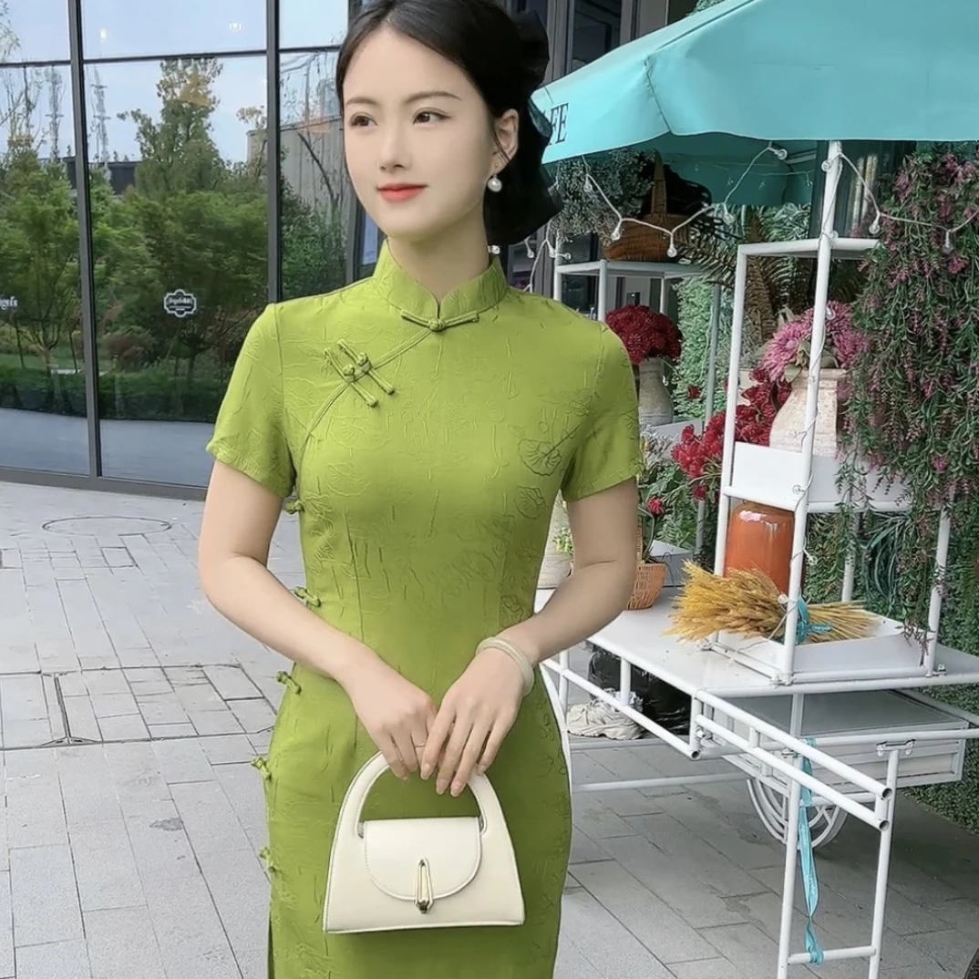 沫姿《绿颜》绿色旗袍新款2024改良年轻款夏季小清新新中式连衣裙