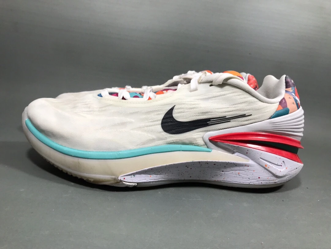 44码Nike Air Zoom兔年限定 耐磨低帮篮球鞋 男鞋/无原盒 9新