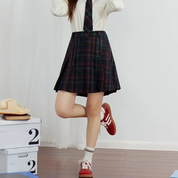 独束微胖MM大码女装学院风格纹百褶裙显瘦高腰A字裙子23DS83152