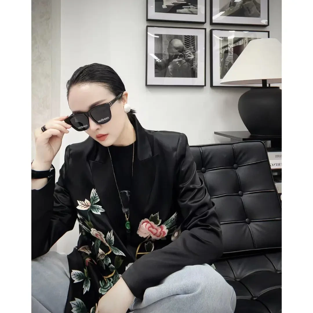 中式重工定位刺绣牡丹西装外套一粒扣醋酸丝西装领黑色西服外套