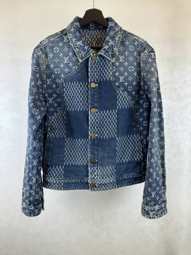 全新未使用/Louis Vuitton nigo 蓝色牛仔夹克/46码/公价23000