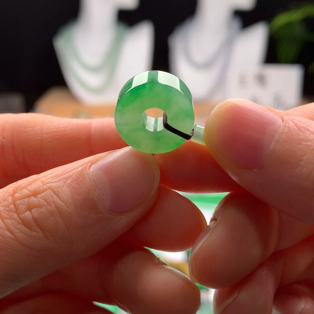 翡翠颈饰未镶嵌天然缅甸A货翡翠