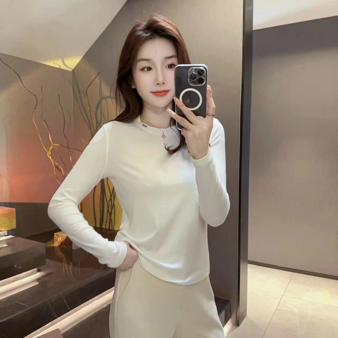 【大静静】精致字母M斜边设计圆领百搭正肩上衣DJJ1753