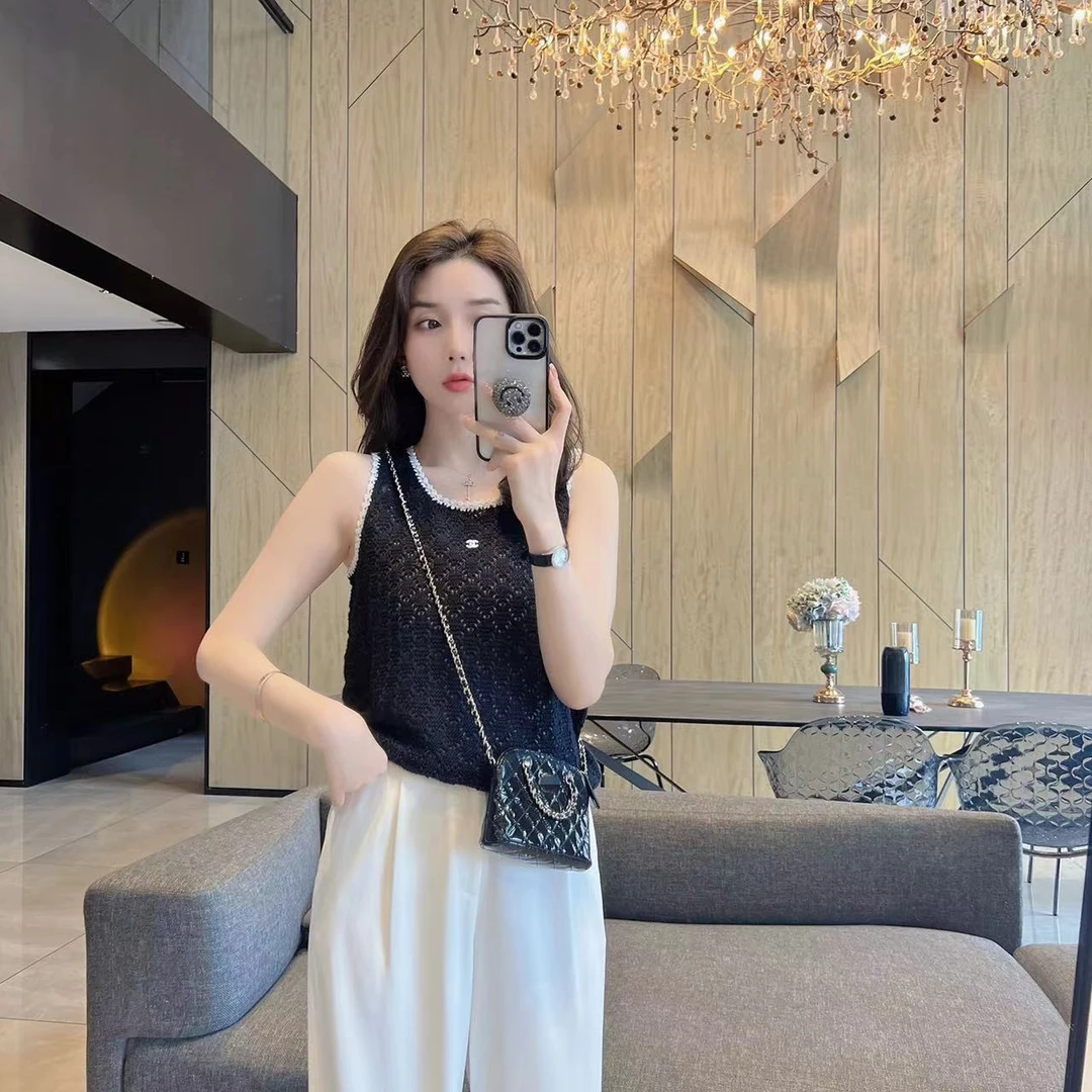 【大静静】黑白撞色钩花镂空感时尚背心DJJ1366