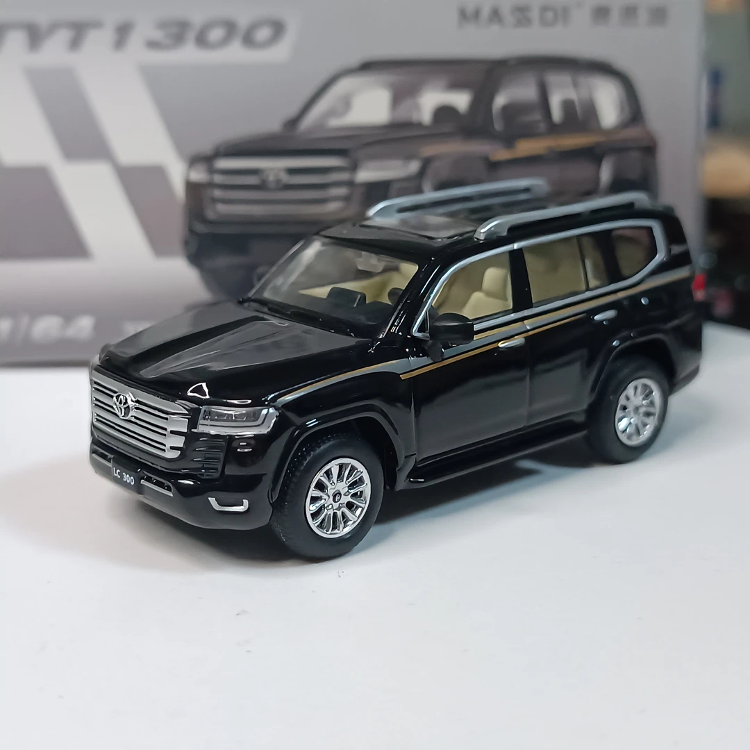 麦思迪1:64丰田兰德酷路泽LC300合金车模铁底胶胎汽车模型摆件