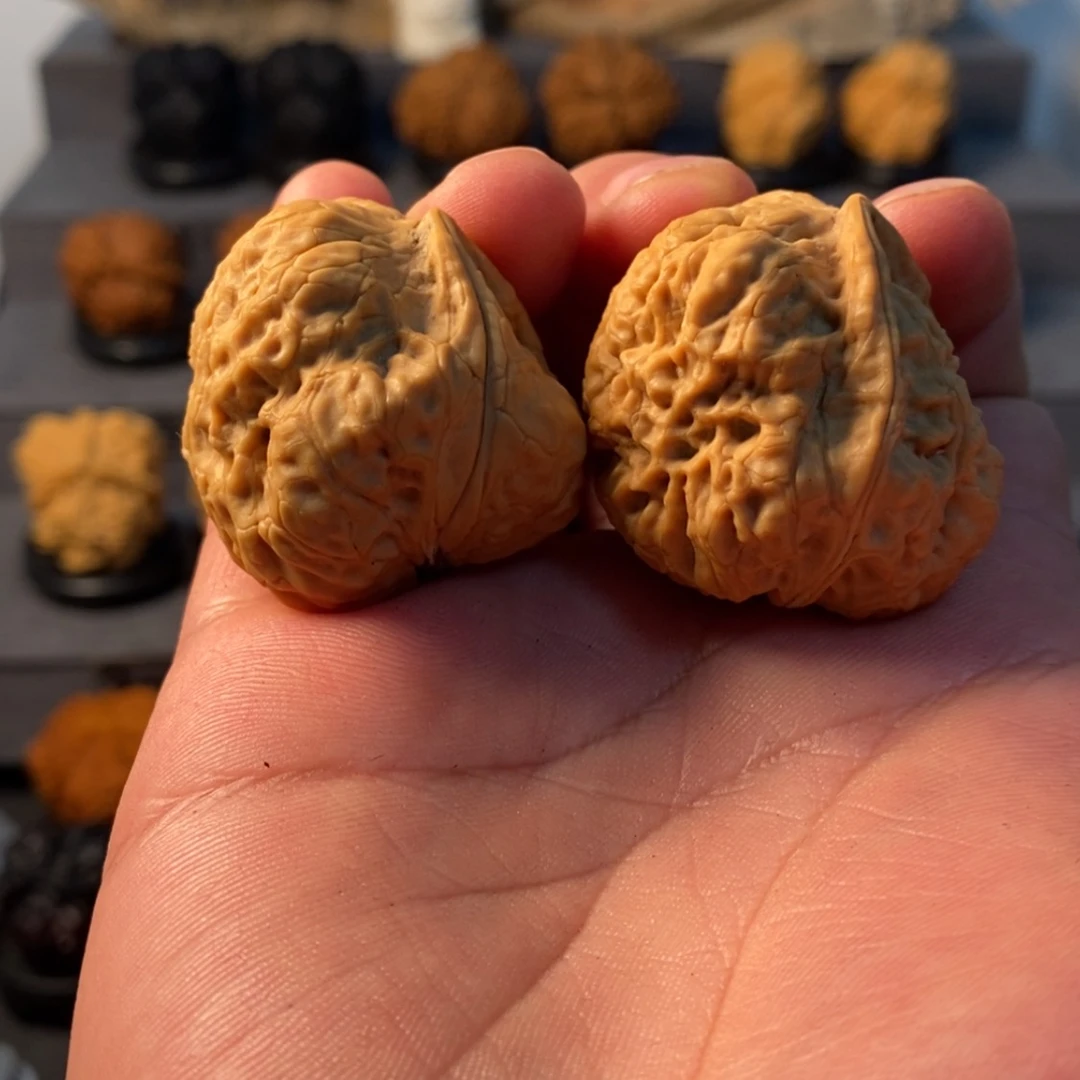 【闪购商品】文玩核桃吊坠脱****明