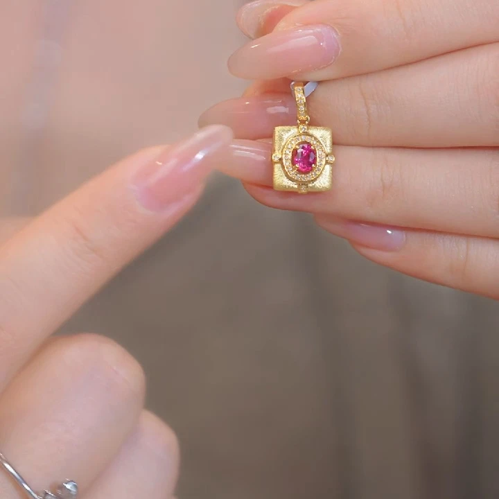 红宝石吊坠不含链18K金镶嵌（0.32ct）无烧@@U8438