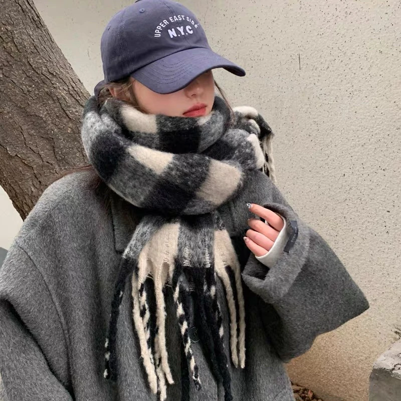 黑白色格子围巾女士2025新款韩版高级感百搭保暖加厚围脖披肩护颈