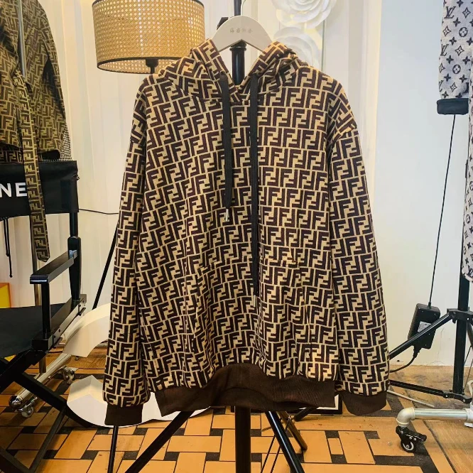 95新 FENDI/芬迪 海囤 潮奢 芬迪44码/yy99191