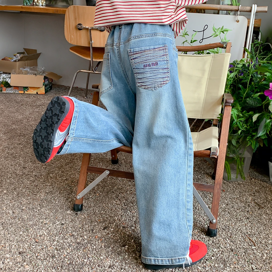 女童2025春季新款时尚百搭款女孩直筒休闲牛仔裤后贴袋刺绣Q13000