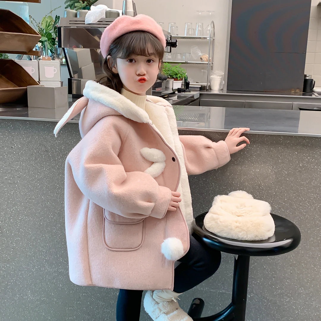女童冬装外套2024冬季新款女孩可爱兔兔款毛绒保暖连帽外套Q12996
