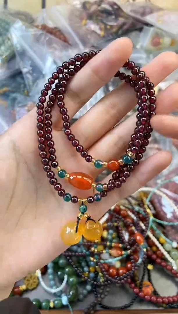 【闪购商品】石榴石（紫牙乌）手链未镶嵌127