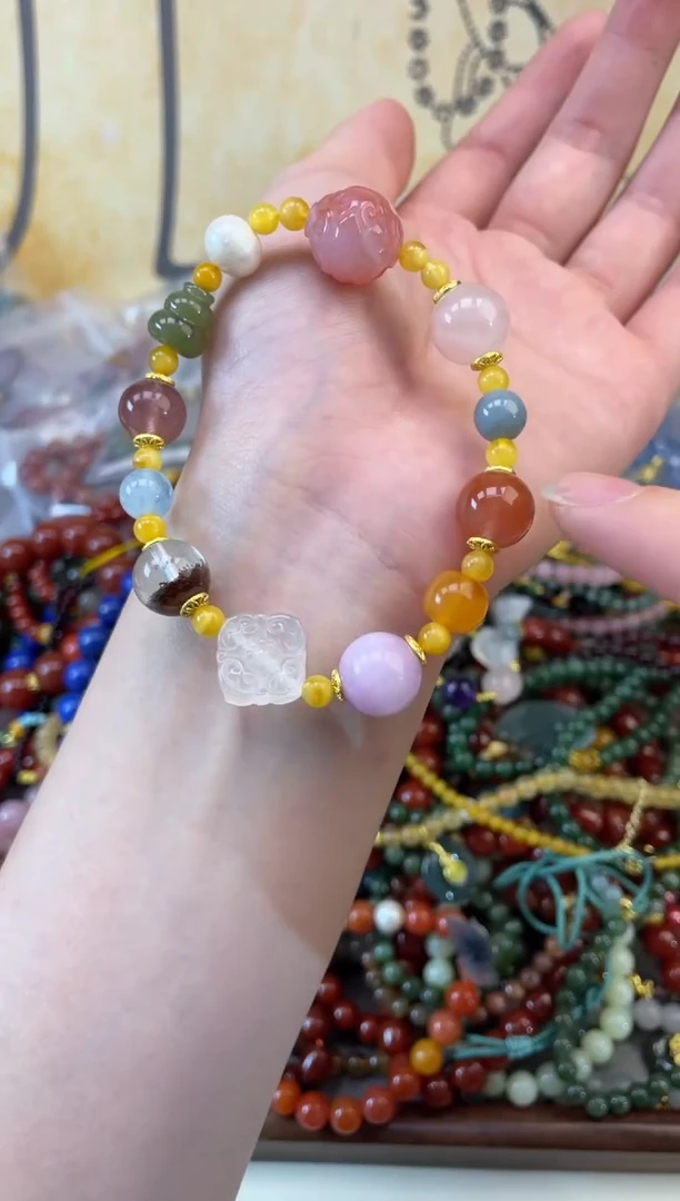 【闪购商品】蜜蜡手链未镶嵌666多宝