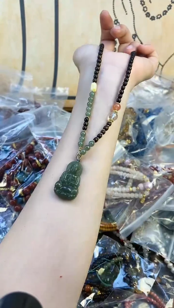 【闪购商品】檀香木吊坠未镶嵌252