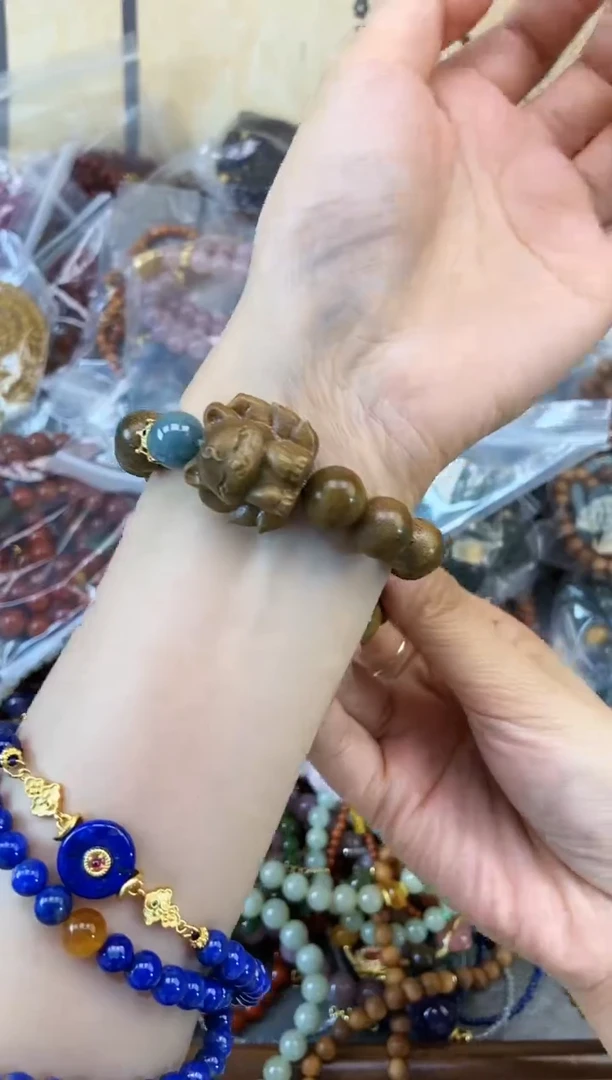 【闪购商品】檀香木手串未镶嵌399