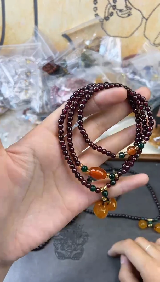 【闪购商品】石榴石（紫牙乌）手链未镶嵌253