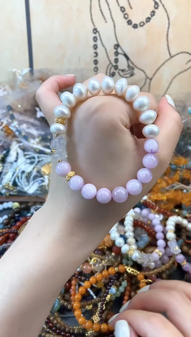 【闪购商品】锂辉石手串未镶嵌223