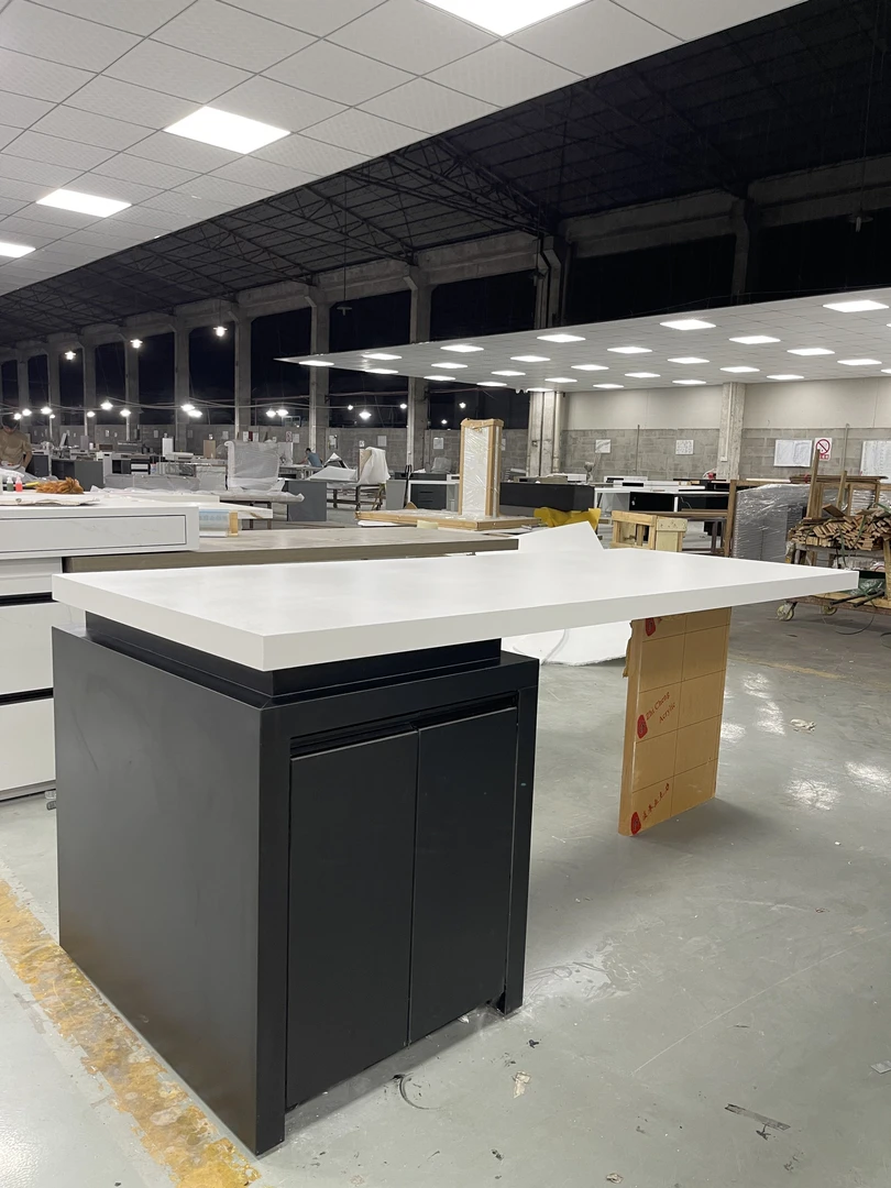 岩秀 奶油风装修厨房中岛台餐桌一体家用小户型齐平款全岩板岛台