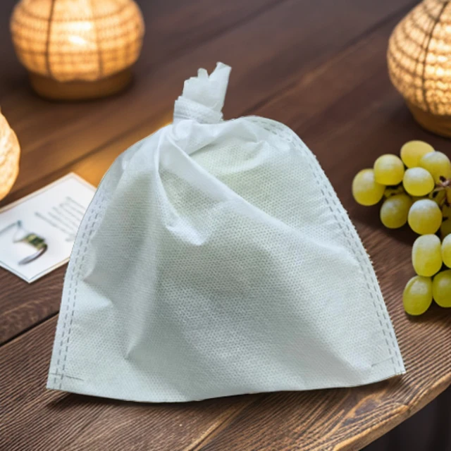 玲鼎无纺布葡萄桃子梨子石榴芒果防果锈防鸟套袋美植