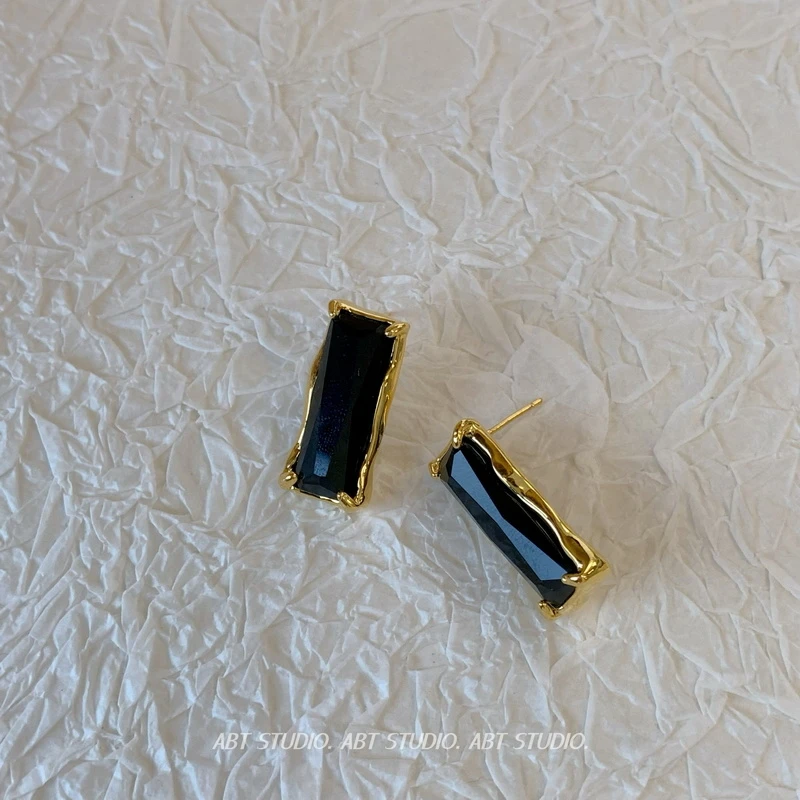 铜合金玻璃耳饰 ABT STUDIO欧美冷淡风几何形玻璃锆镶嵌耳钉短款