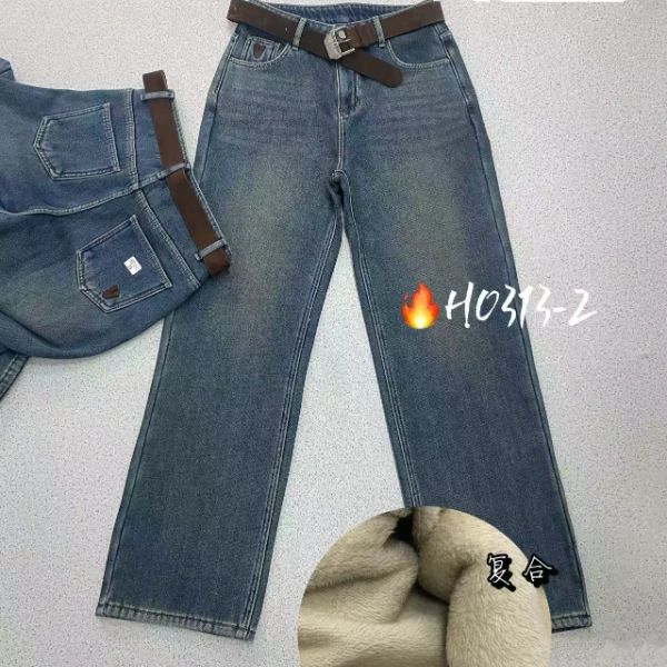 (小纪服饰专属)--休闲冬季时尚百搭直筒复合绒牛仔裤