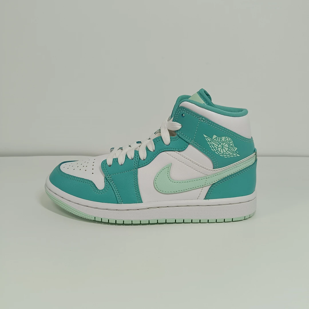 36码/Air Jordon 1 mid薄荷绿 市价749 无原盒A060