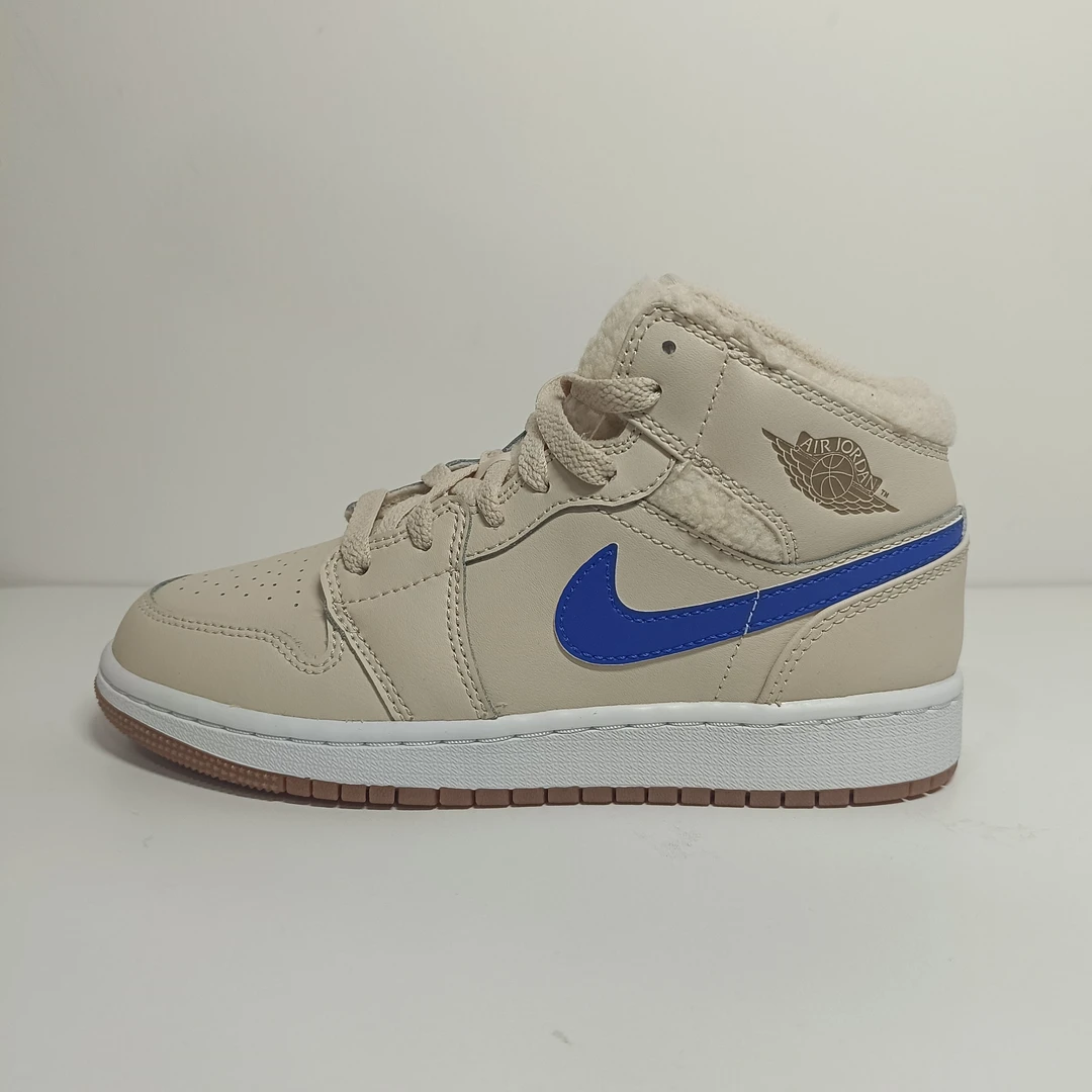36码/Air Jordon 1 mid 珍珠奶茶 全新原盒 百搭女款 A002