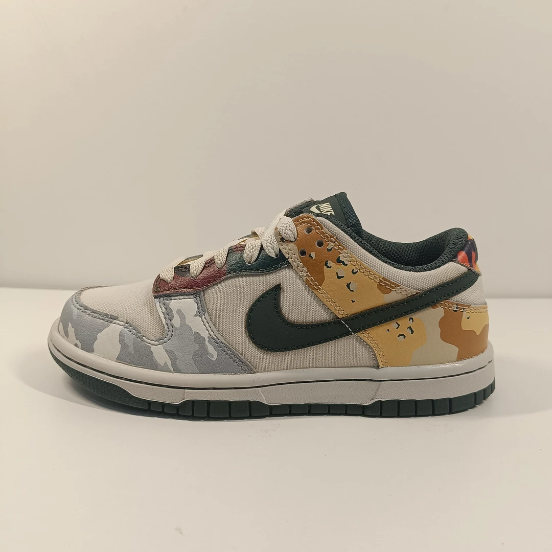35.5码/Nike Dunk 迷彩市价759 无原盒 A028