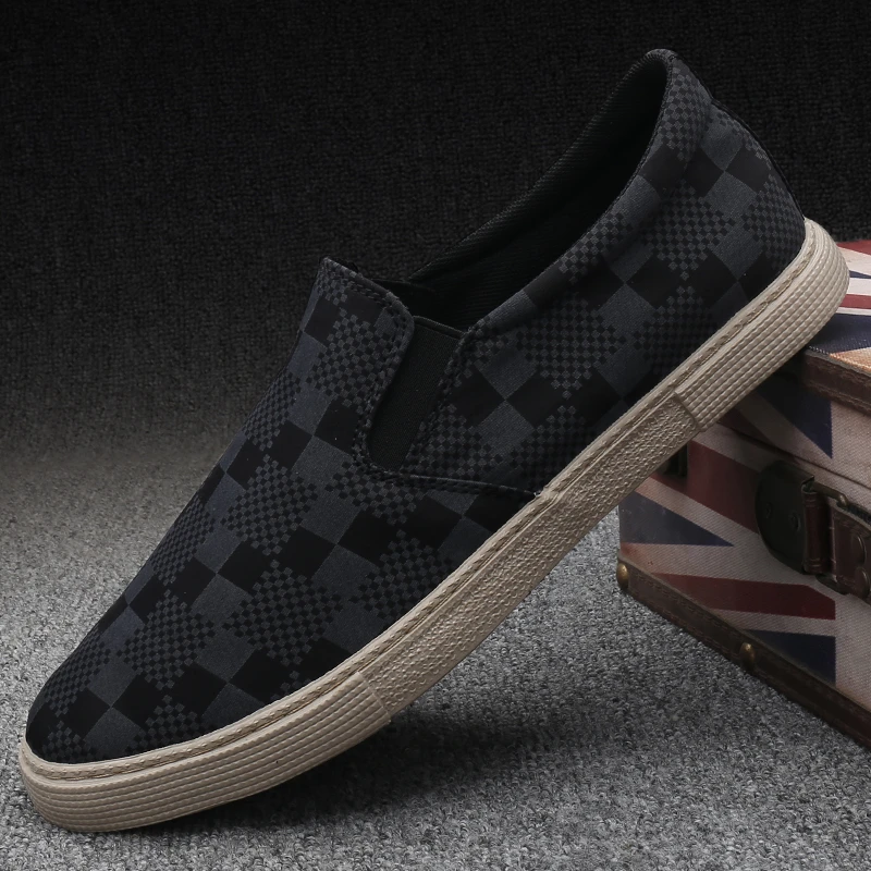 23025 男士时尚新款休闲老北京布鞋格子软底低帮透气一脚蹬布鞋子