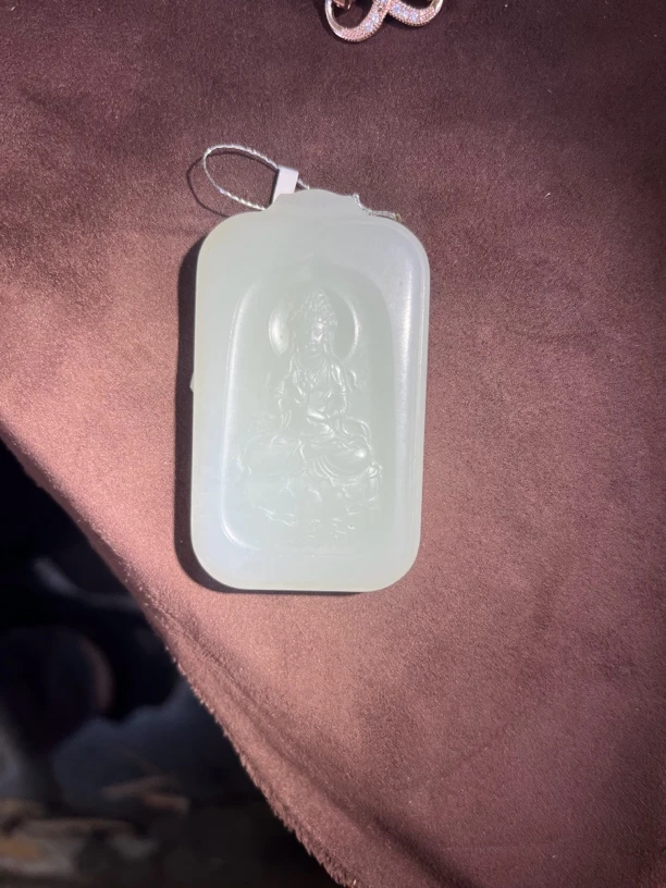 新疆和田玉观音牌挂件