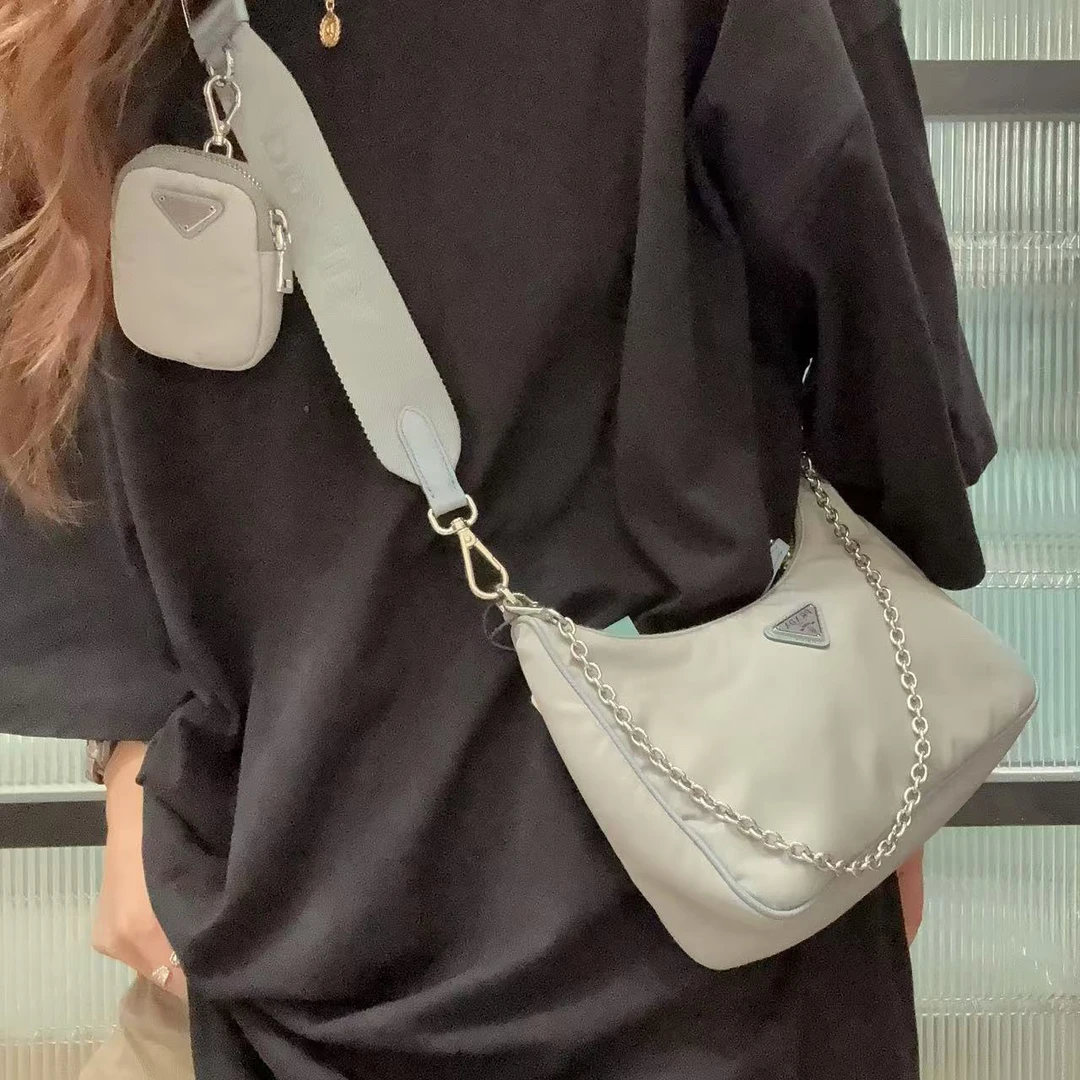 95新 Prada/普拉达 【蕾】 4SR613 蓝色尼龙三合一单肩包