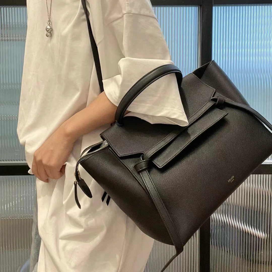 95新 Celine/思琳 770859 黑色金扣鲶鱼包