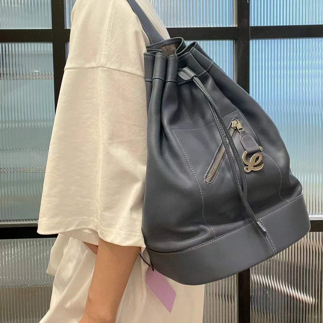95新 LOEWE/罗意威 890835 灰色单肩水桶包
