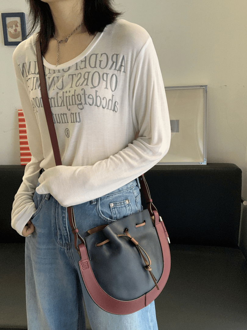 95新 LOEWE/罗意威 7 红蓝拼色马鞍包斜挎包