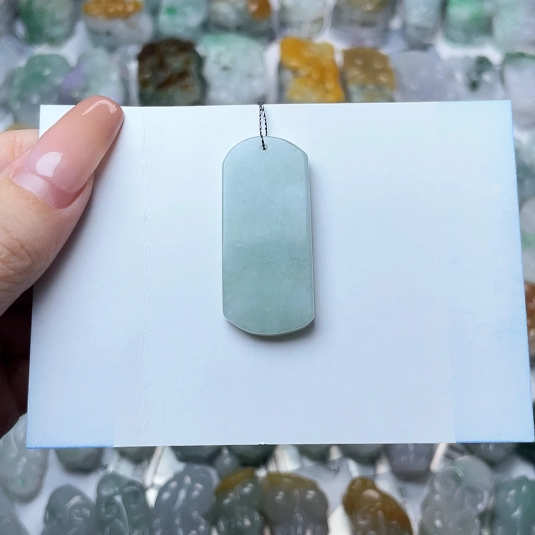 【闪购商品】翡翠颈饰未镶嵌